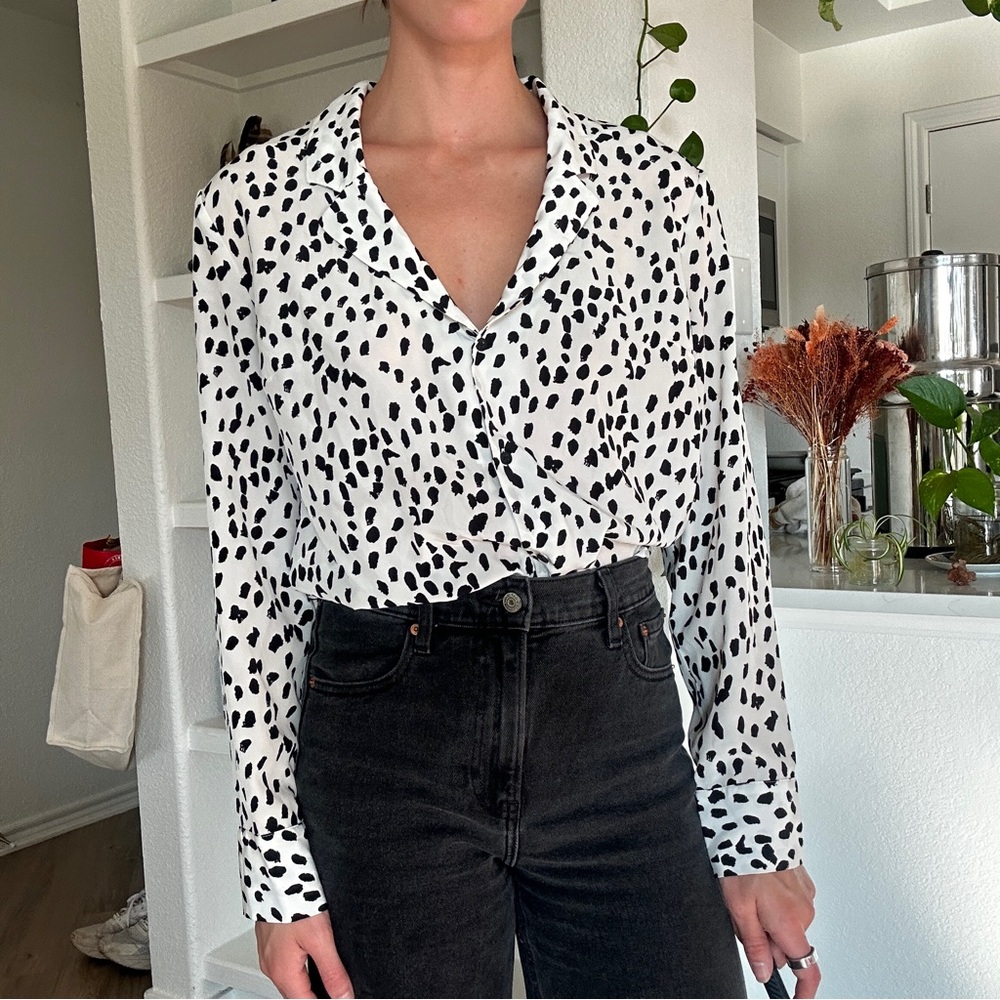 NWT Topshop Black and White Polka Dot Blouse Button Up Top Size 10/Large